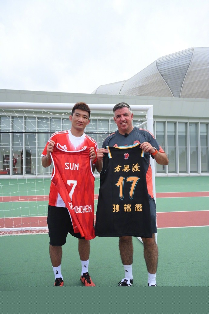 【前瞻】2025LPL春季赛LNG vs RA，电竞春晚的第一道前菜